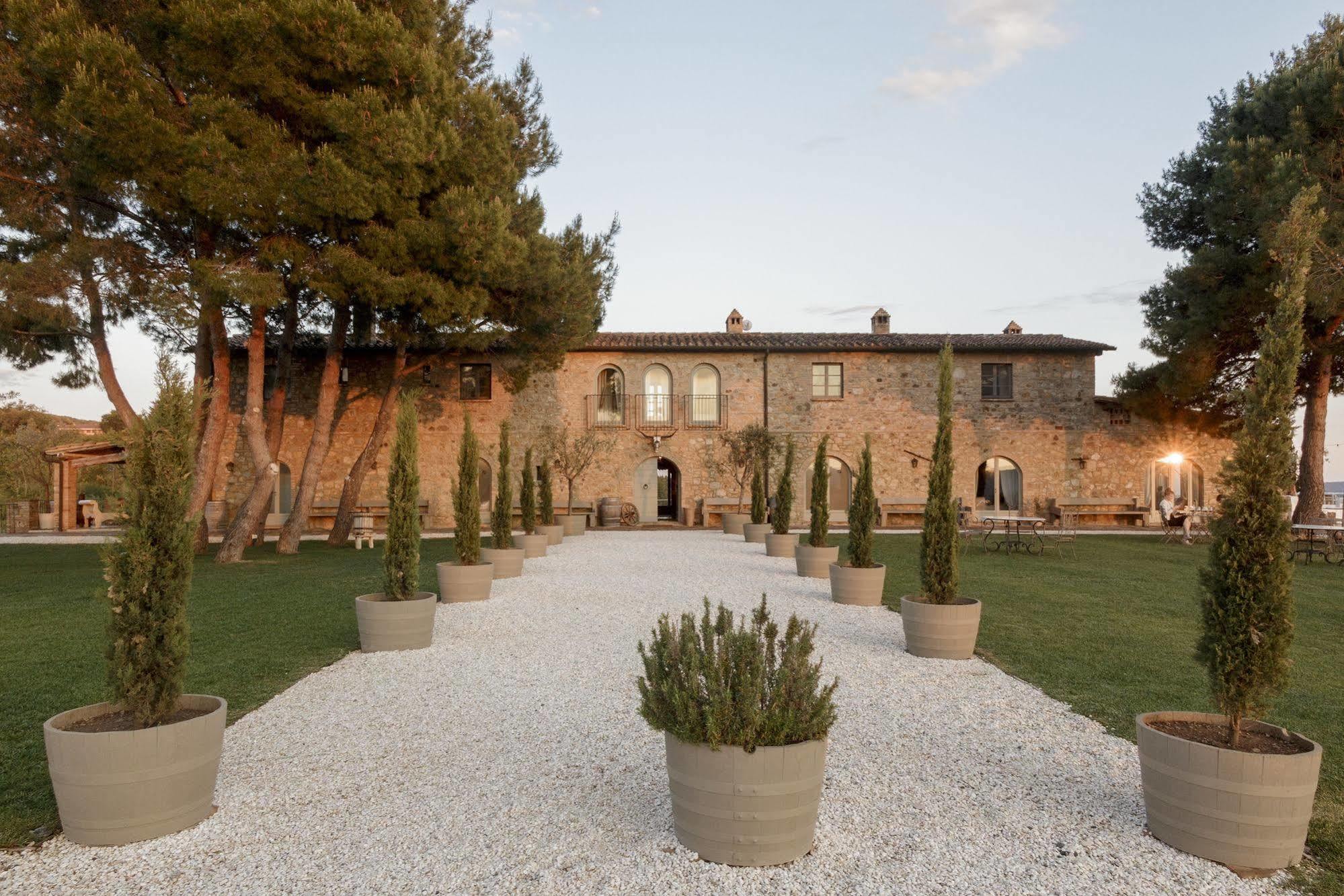 Wine Resort Conti Di San Bonifacio Montemassi Exteriör bild